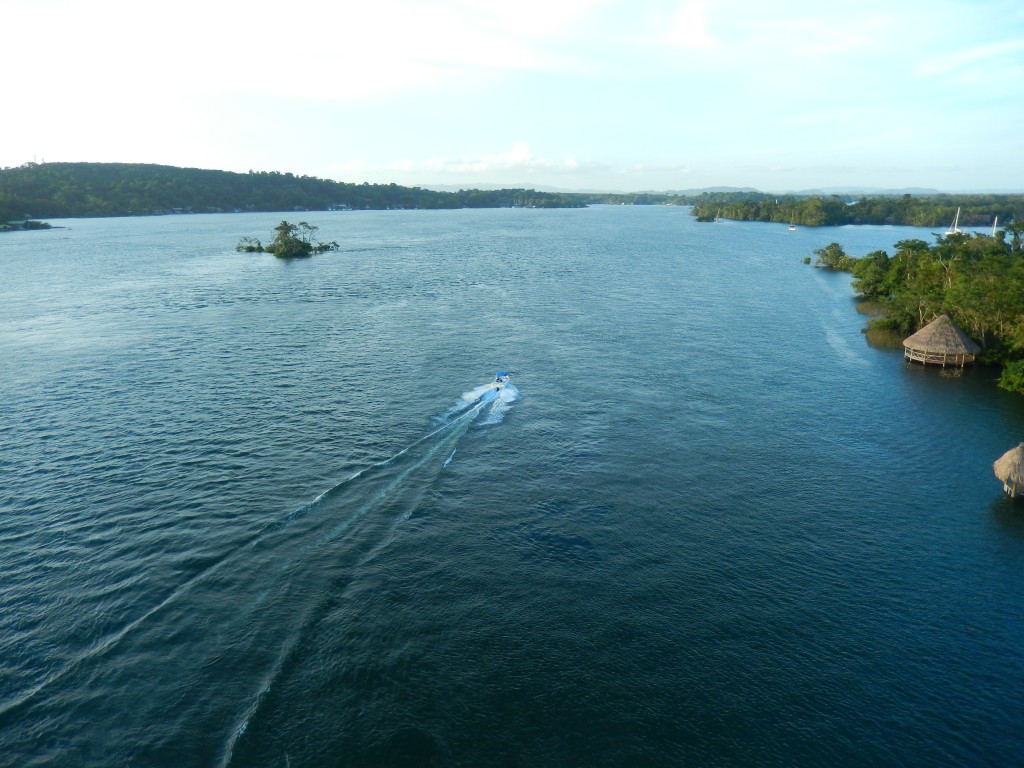 guatemala-atlantico_rio_dulce2