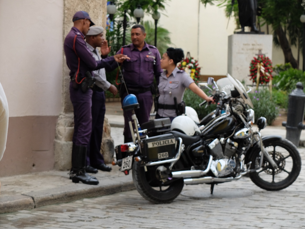 bcuba2016la-habana-plaza-vieja19