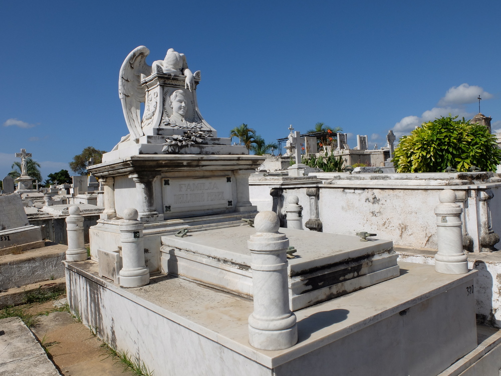 cuba2016santiago-cementerio-santa-ifigenia11