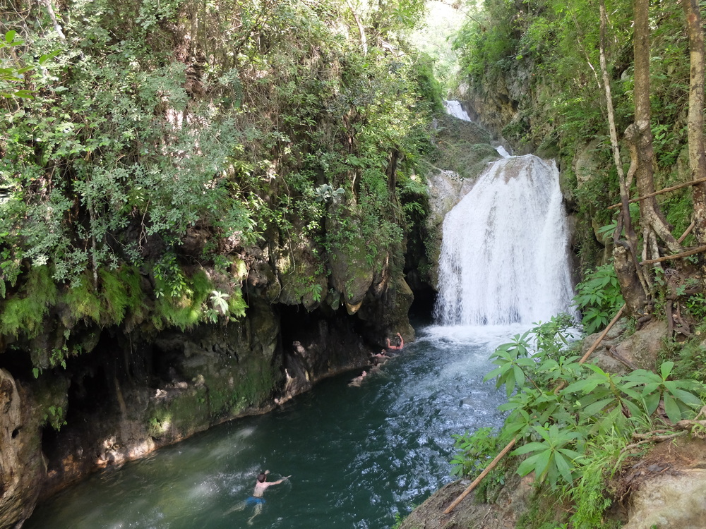 cuba2016trinidad-parque-el-cubanero4