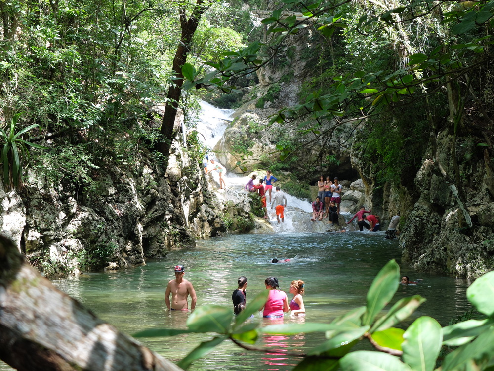 tcuba2016trinidad-parque-el-cubanero22