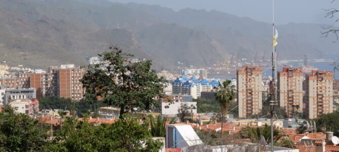 Santa Cruz de Tenerife 1/2 : La ville – La ciudad
